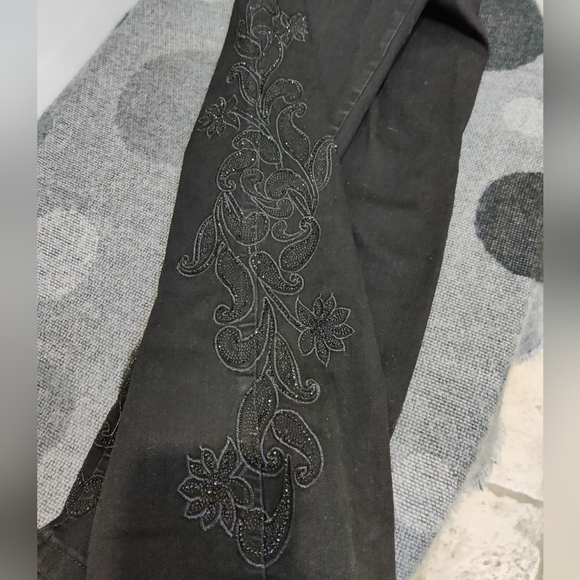 Melanie Lyne Embellished Black Denim - 8 - Picture 7 of 9